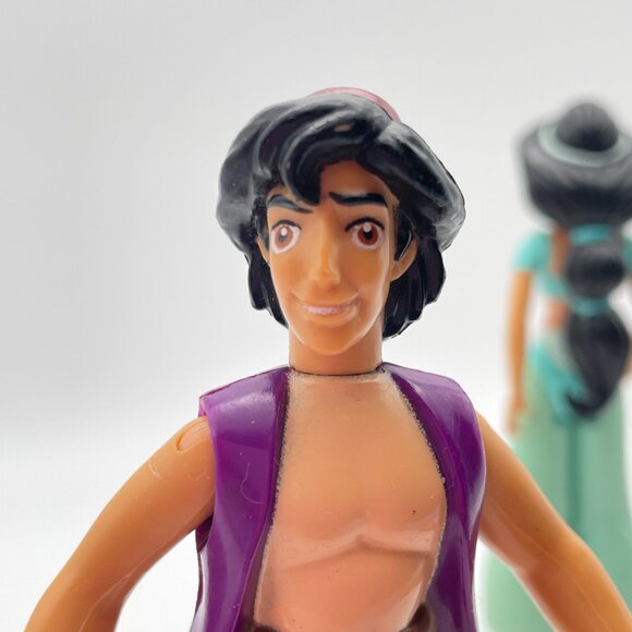 Disney Mattel Aladdin and Jasmin 1992 Dolls (SKU: 432TO) - Picture 5 of 10